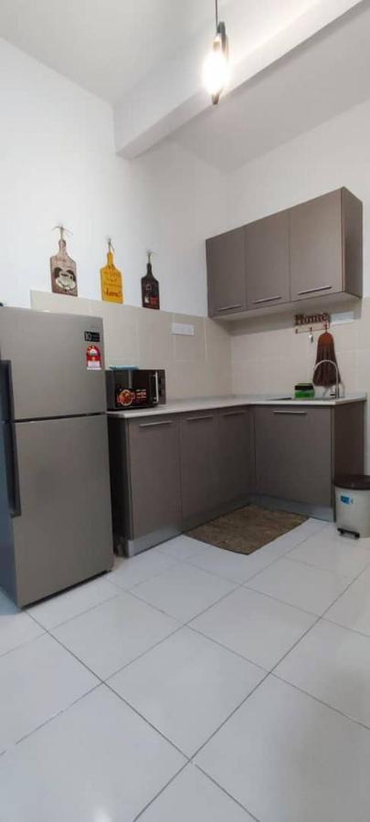 Rf Homestay Nilai Exterior foto